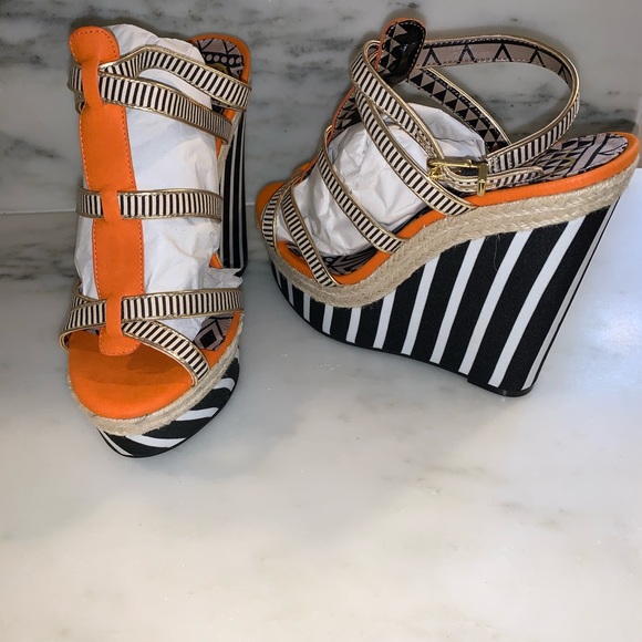 NIB Jessica Simpson Wedge Heels - Picture 2 of 8